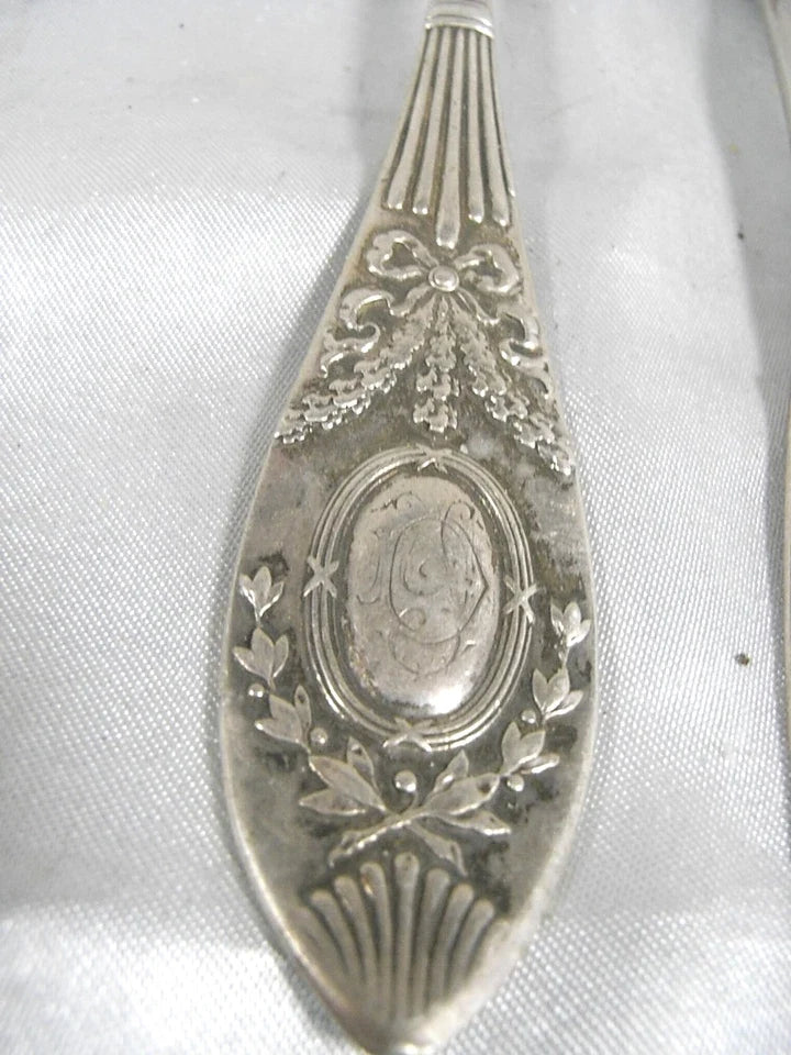 ANCIENS LOT 12 COUVERTS CUILLERE FOUCHETTE ARGENT MASSIF