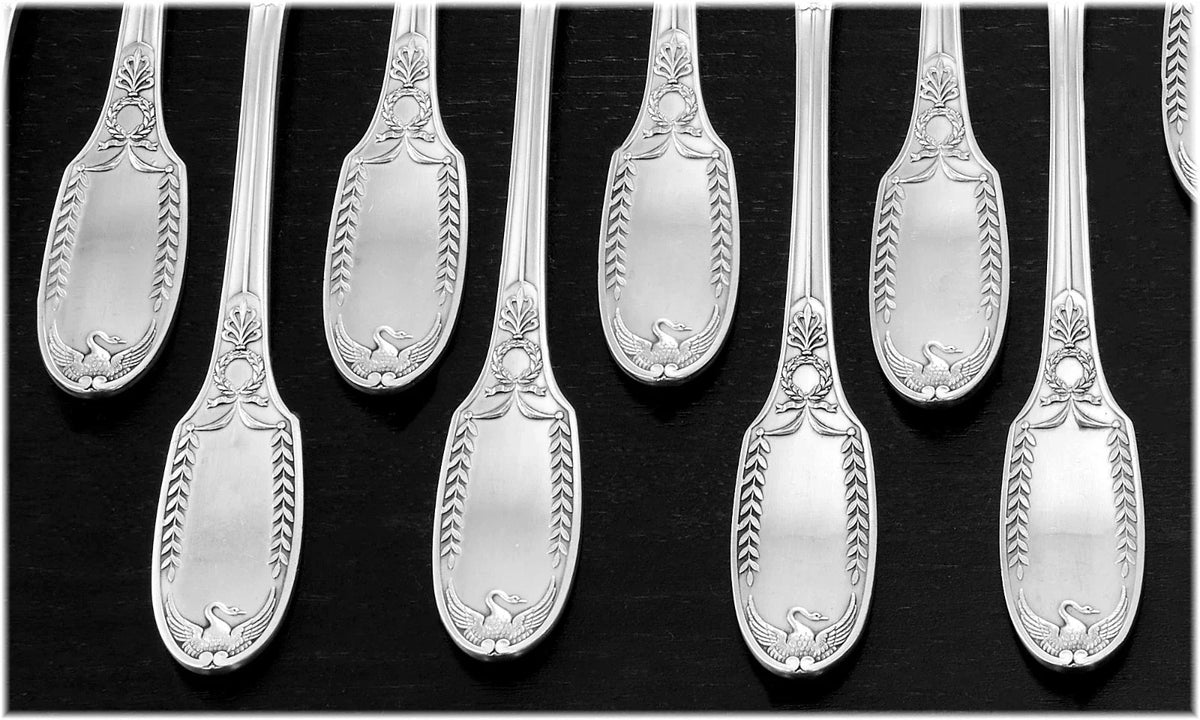 PUIFORCAT : Ménagère en Argent massif avec Couteaux de St. Empire décor Cygnes