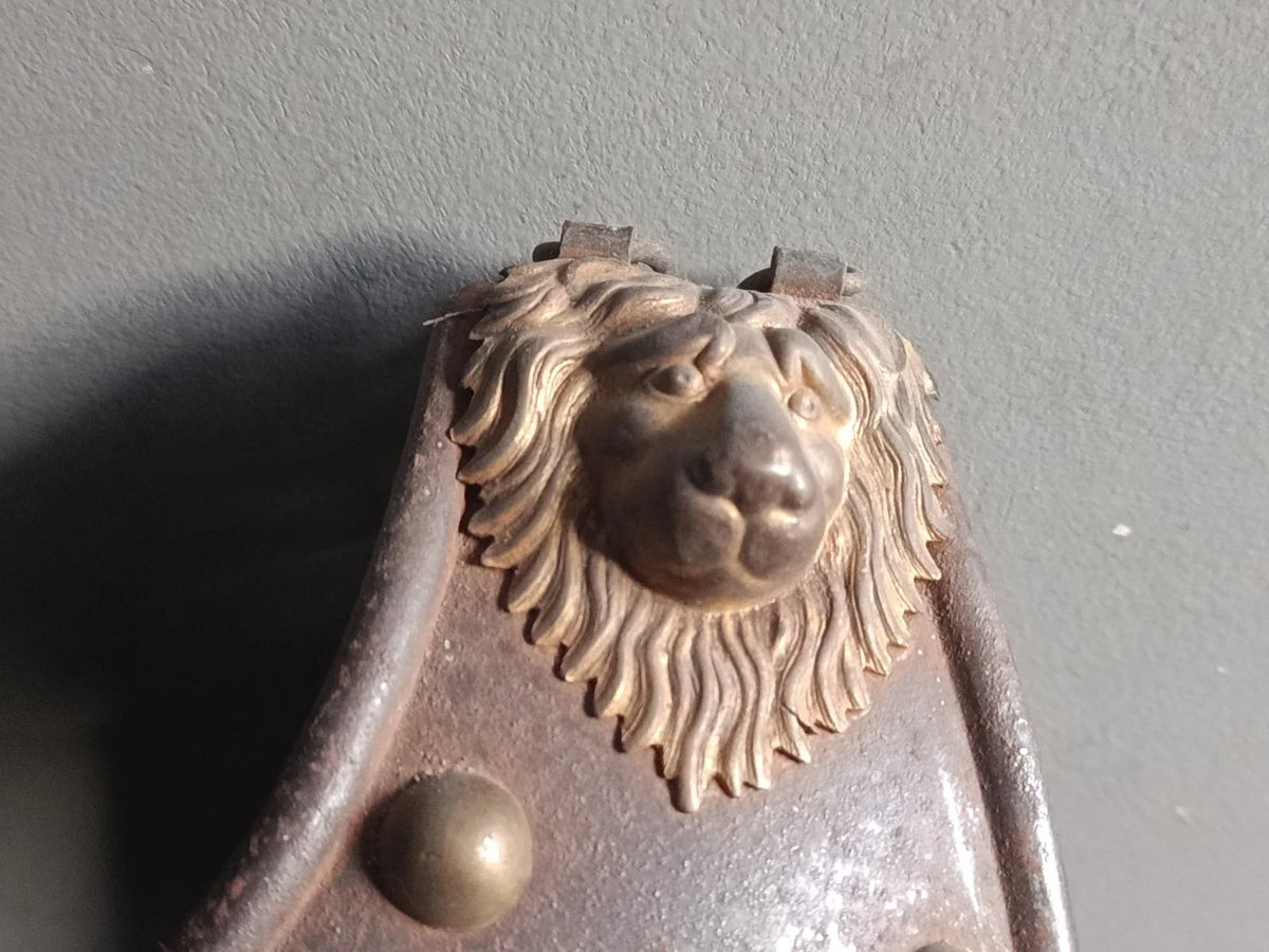 CUIRASSE ANCIENNE AVEC TETE DE LIONS OFFICIER EMPIRE CUIRASS BREASTPLATE