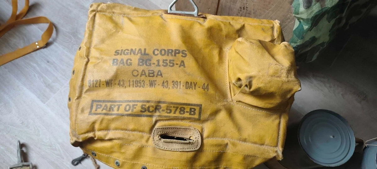 RADIO DE SURVIE "GIBSON GIRL" USAAF / US – WW2 – DATÉE 1943 – COMPLÈTE