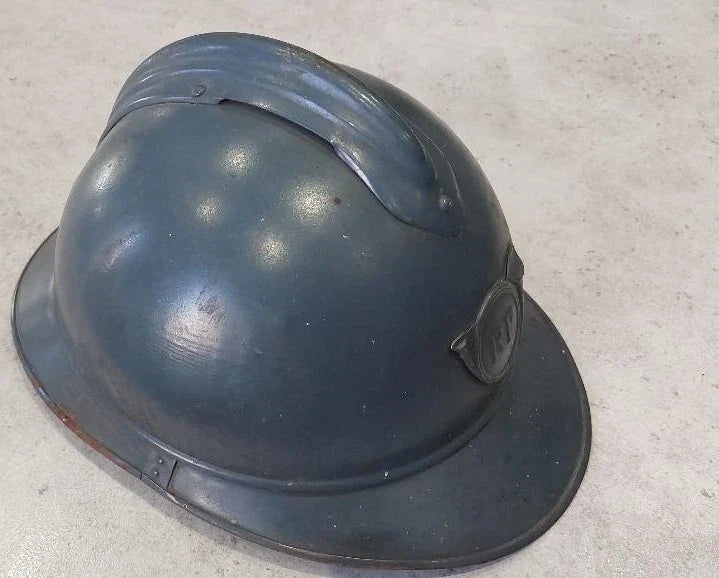Authentique CASQUE ADRIAN MODELE 1915 MILITARIA WW1 EQUIPEMENT SOLDAT FRANCAIS CHASSEUR