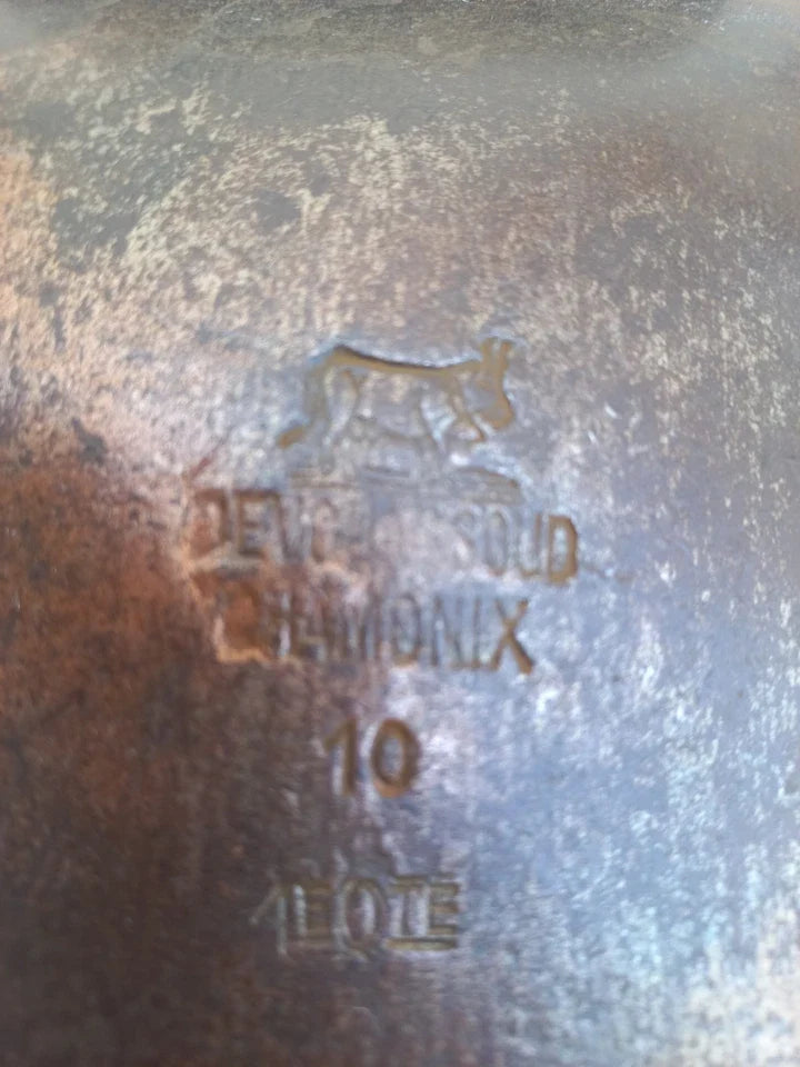 Ancienne cloche DEVOUASSOUD CHAMONIX taille 10 1er qualité sonnaille