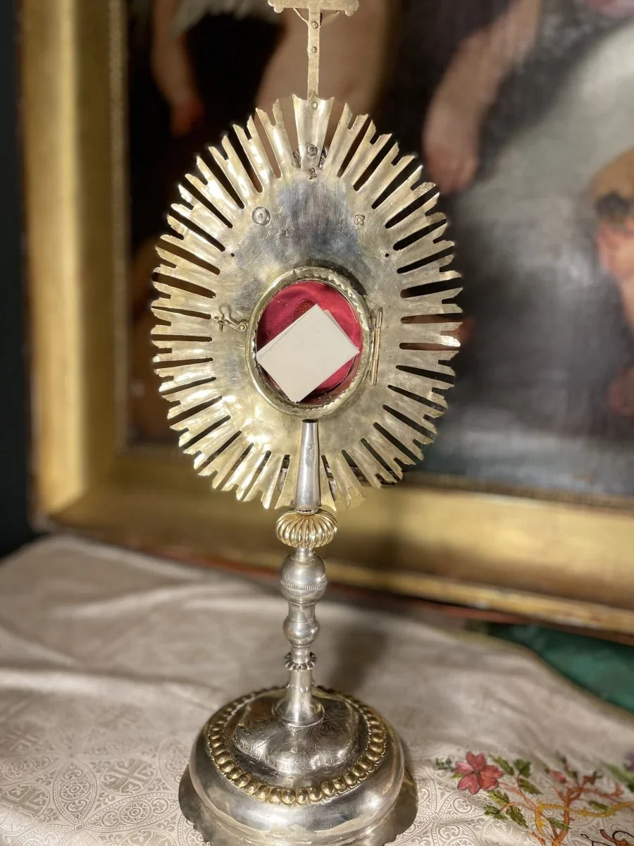 Grand ostensoir avec reliques du XVIIIe siècle