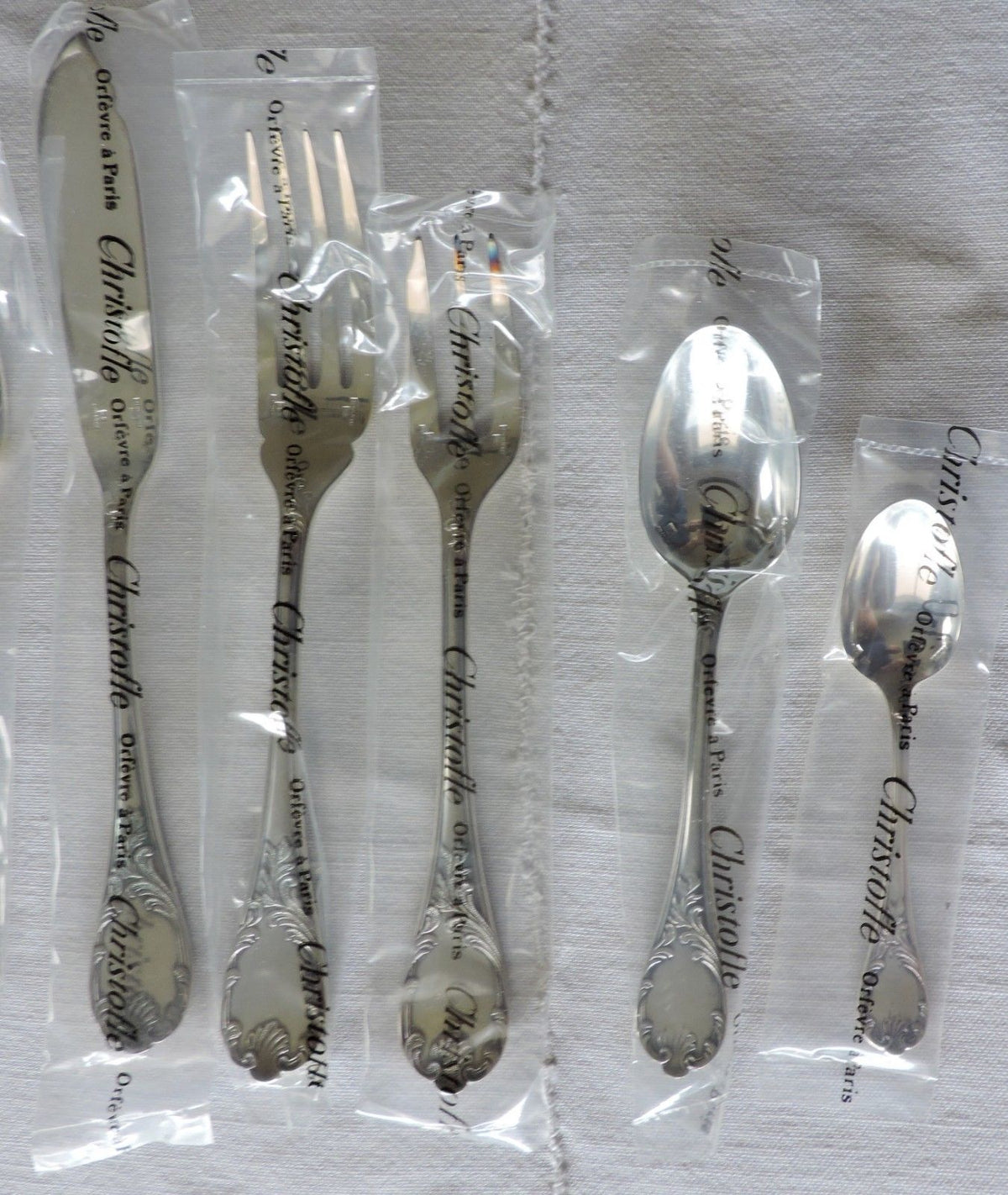 TOUTE NEUVE MENEGERE CHRISTOFLE EN METAL ARGENTE