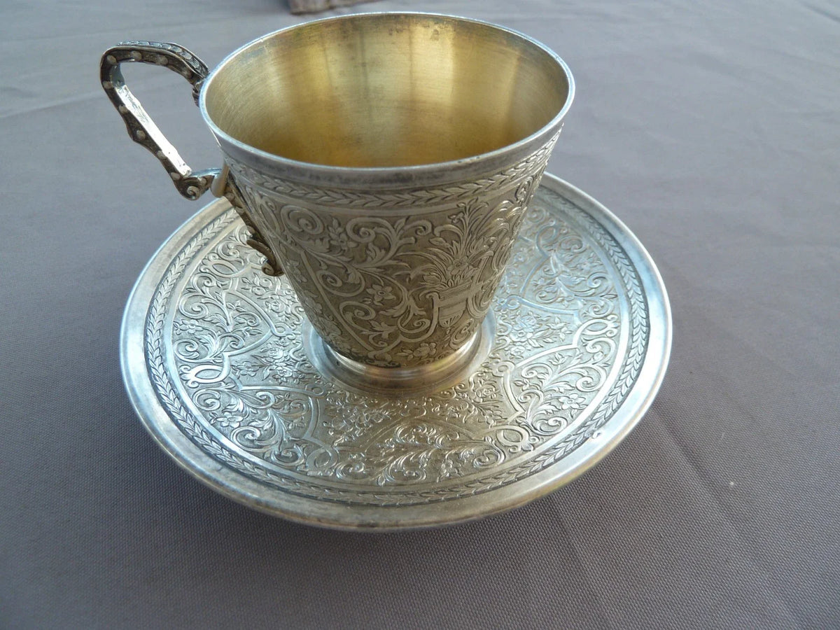 Ancienne belle tasse et sous tasse à café en argent massif minerve