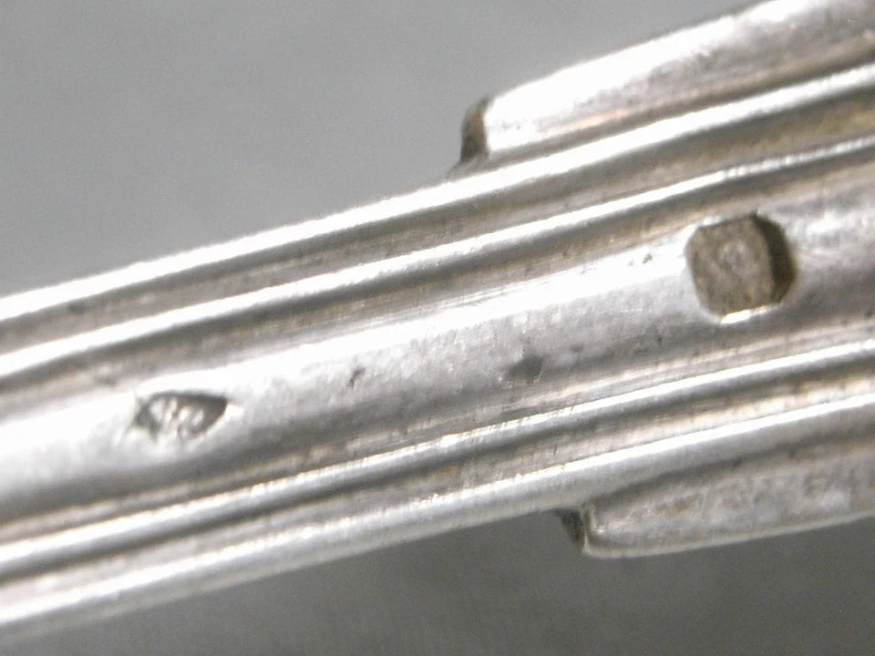 ANCIENS LOT 12 COUVERTS CUILLERE FOUCHETTE ARGENT MASSIF