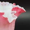 PAIRE DE TULIPES ROSES POUR LAMPE À PÉTROLE Baccarat? St-Louis? Clichy? Globe