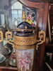 PAIRE DE VASES. PORCELAINE ÉMAILLÉE AVEC RELIEF. SEVRES. XIX ÈME SIÈCLE.