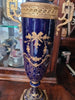 PAIRE DE VASES. PORCELAINE ÉMAILLÉE AVEC RELIEF. SEVRES. XIX ÈME SIÈCLE.