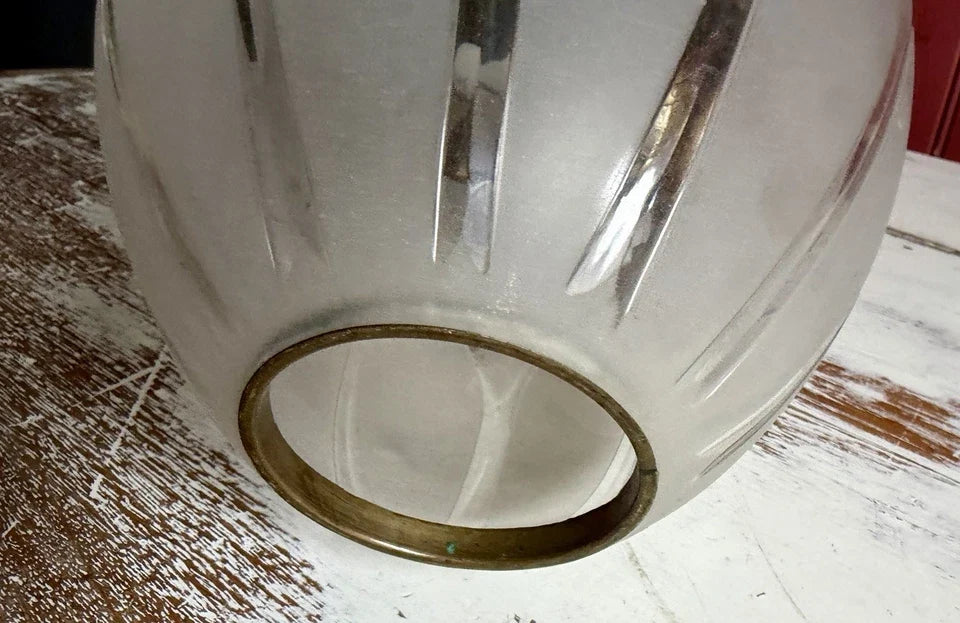 Rare Lampe À Pétrole L’escalier De Cristal Globe baccarat ? Et Bronze