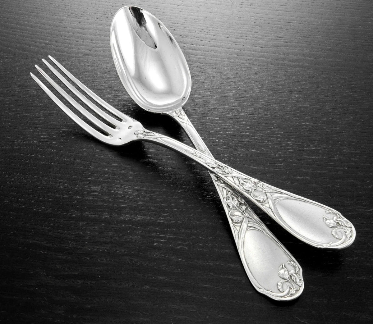 PUIFORCAT : Prestigieuse Ménagère Argent massif ép. Art Nouveau mod. IRIS 25pcs