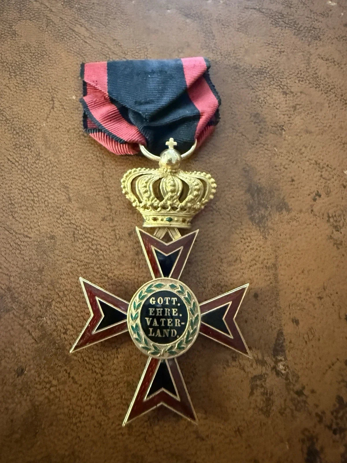 Médaille Allemande Ordre De Louis De Hesse Chevalier De 1e Ou 2eme Classe En Or