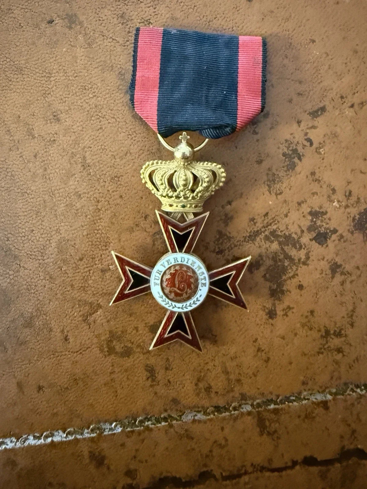 Médaille Allemande Ordre De Louis De Hesse Chevalier De 1e Ou 2eme Classe En Or