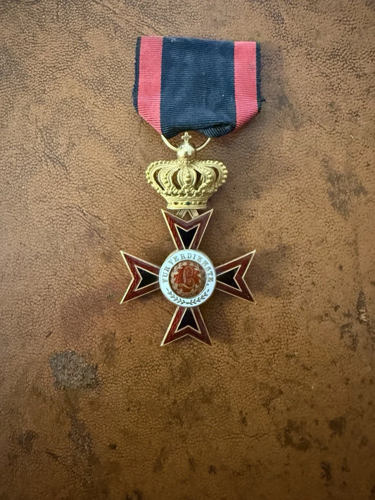 Médaille Allemande Ordre De Louis De Hesse Chevalier De 1e Ou 2eme Classe En Or