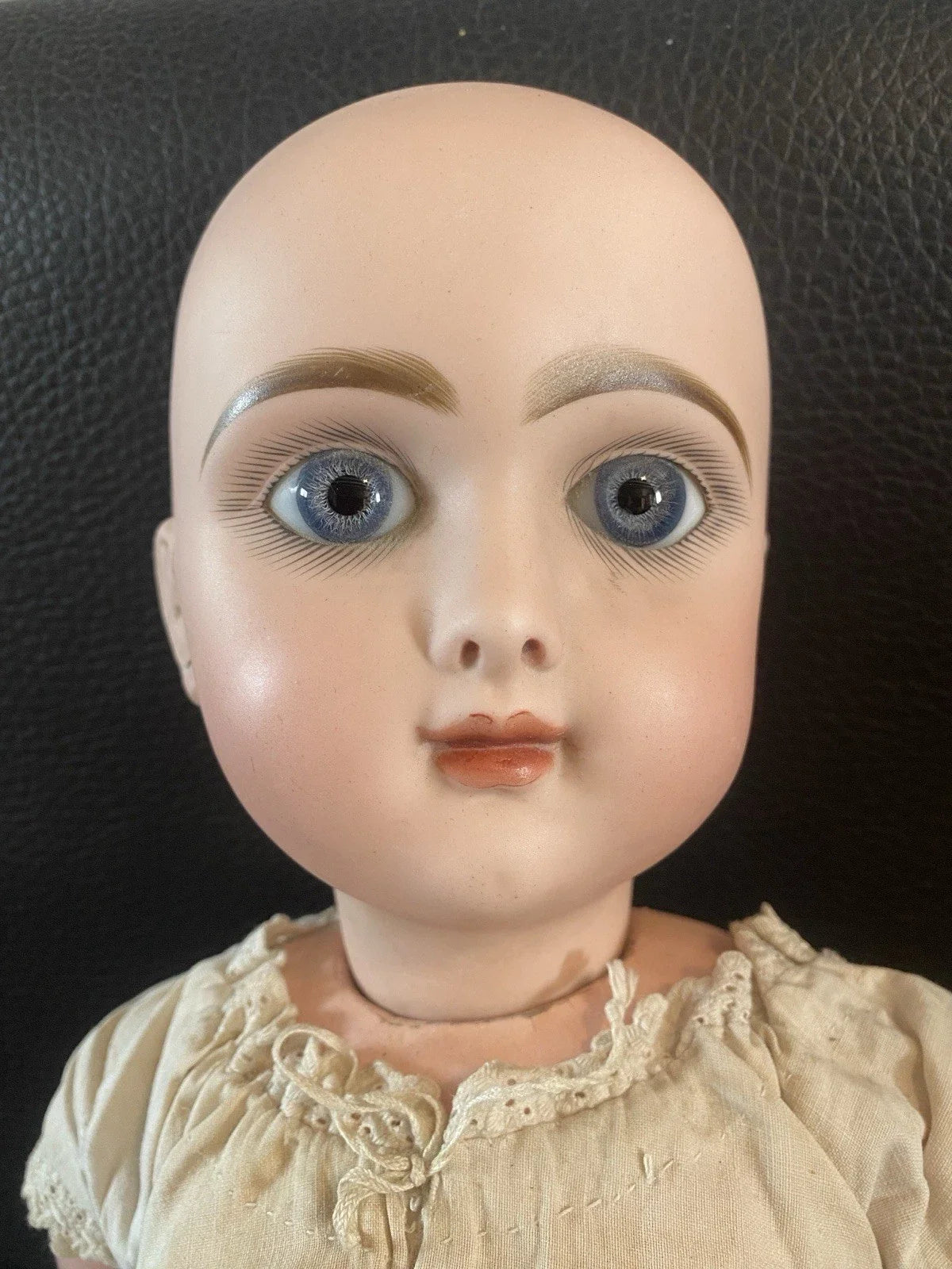 ANCIENNE POUPEE JUMEAU TÊTE PORCELAINE BOUCHE FERMÉE TAILLE 11 DOLL BISQUE