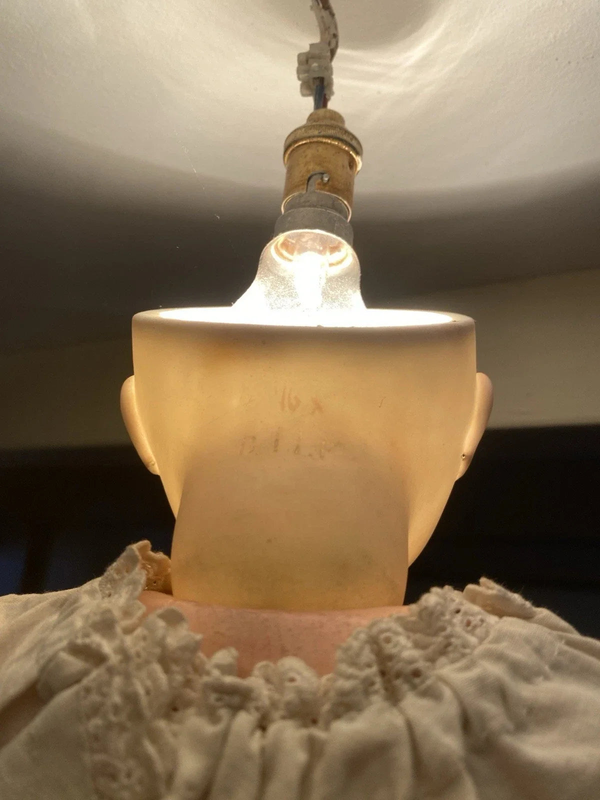 ANCIENNE POUPEE JUMEAU TÊTE PORCELAINE BOUCHE FERMÉE TAILLE 11 DOLL BISQUE