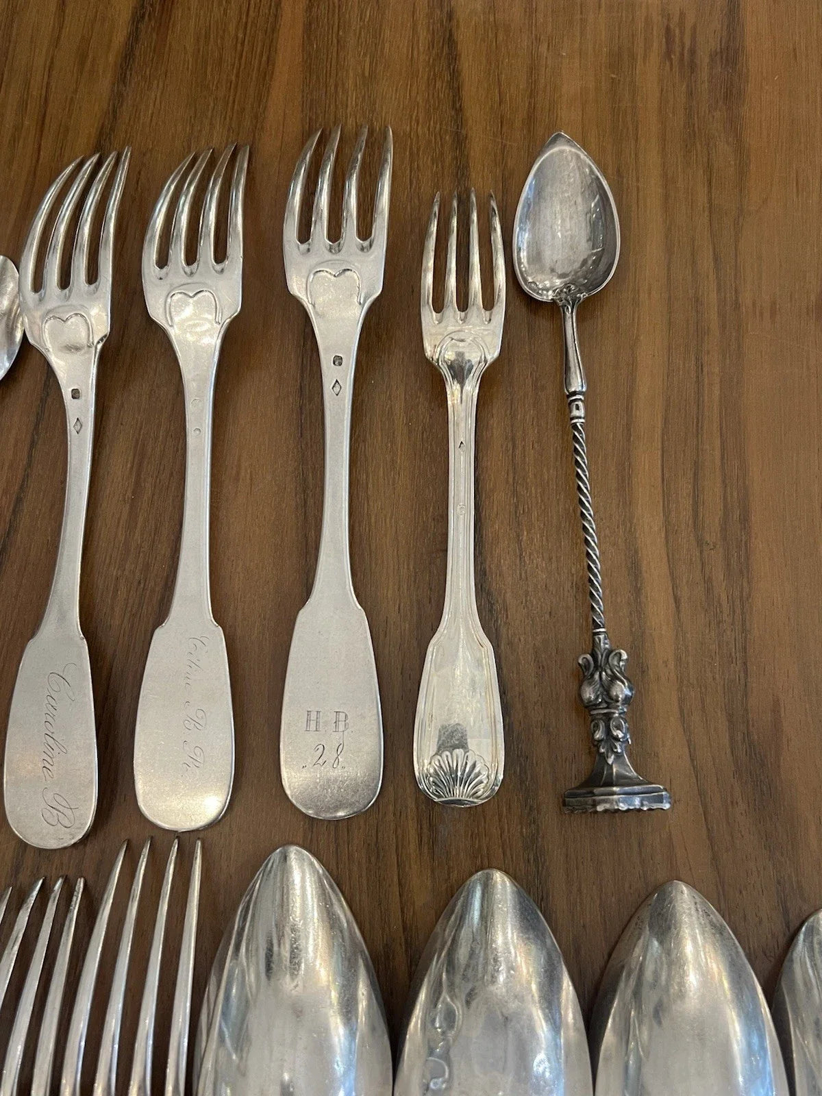 LOT COUVERTS ARGENT MASSIF 1097 G COLLECTION OU FONTE / ARGENTERIE ANCIENNE