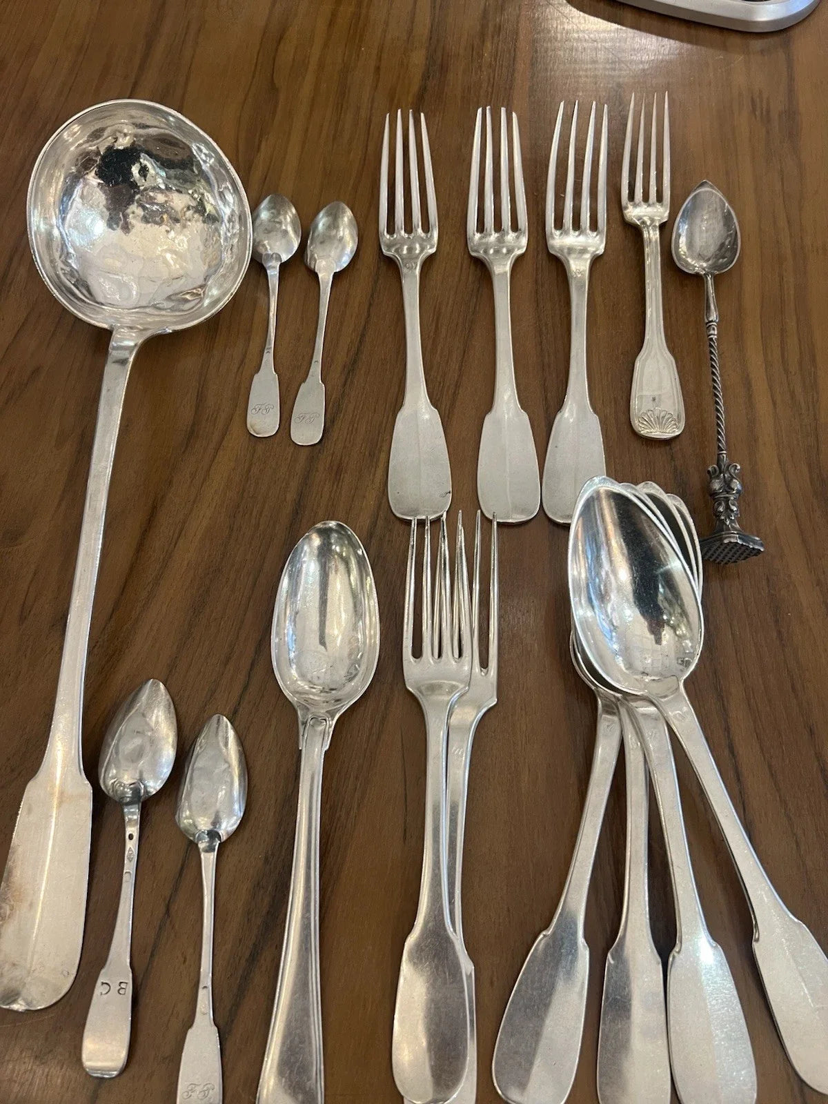 LOT COUVERTS ARGENT MASSIF 1097 G COLLECTION OU FONTE / ARGENTERIE ANCIENNE