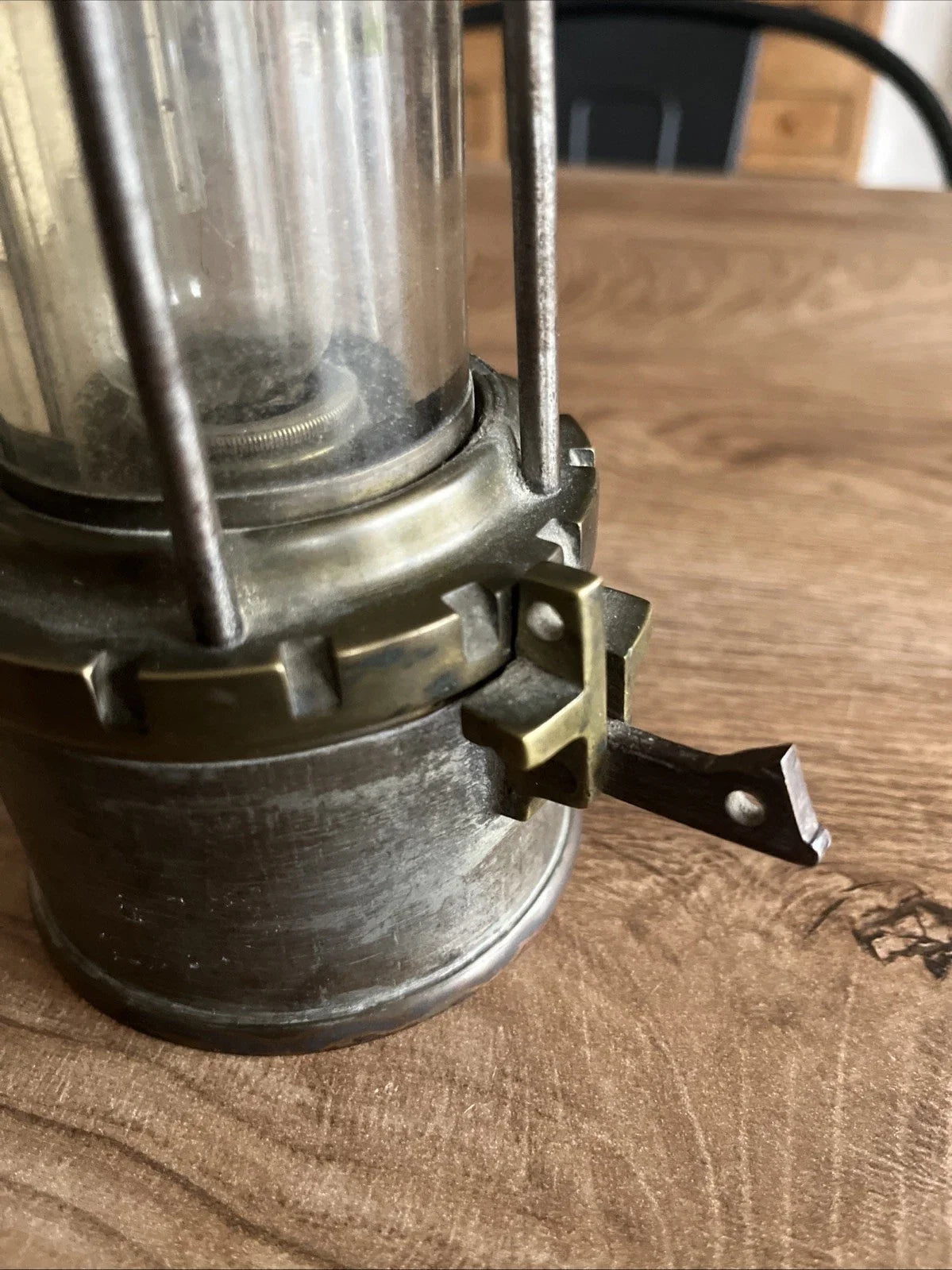 Ancienne Lampe De Mineur