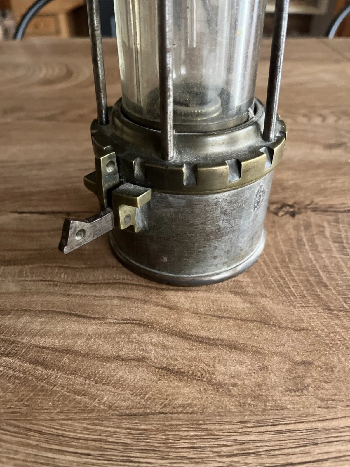 Ancienne Lampe De Mineur