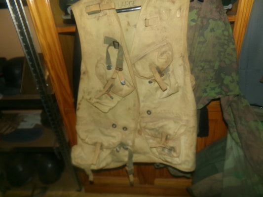 Rare gilet us d'assaut us du débarquement 6 juin avec marquages original