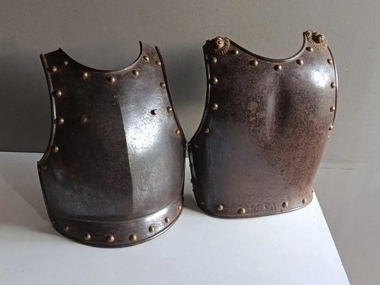 CUIRASSE ANCIENNE AVEC TETE DE LIONS OFFICIER EMPIRE CUIRASS BREASTPLATE