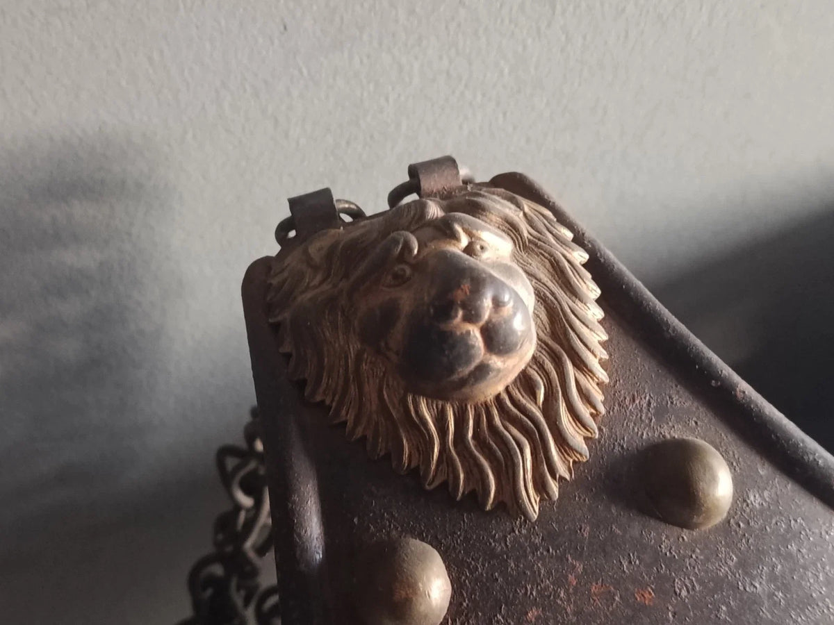 CUIRASSE ANCIENNE AVEC TETE DE LIONS OFFICIER EMPIRE CUIRASS BREASTPLATE