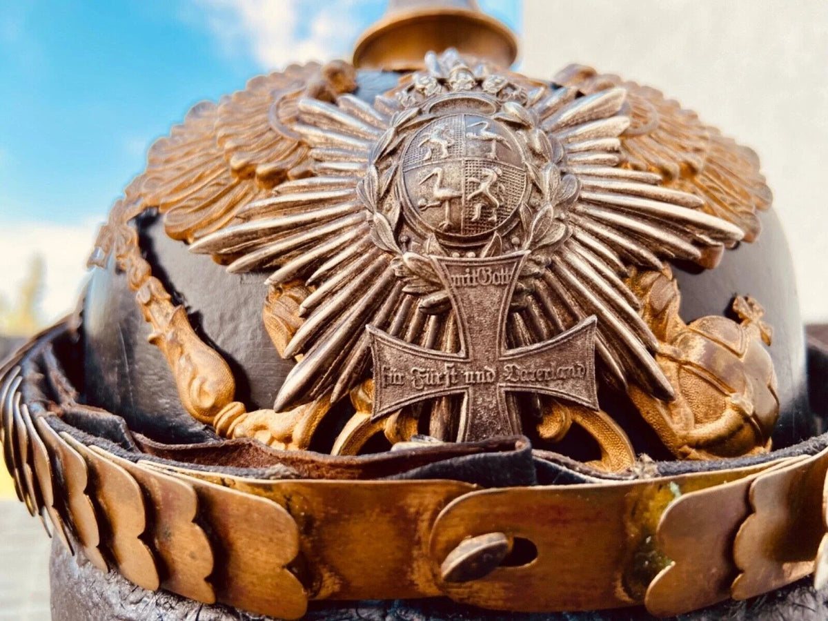 Rare casque à pointe de la Principauté de REUSS, pickelhaube, helm