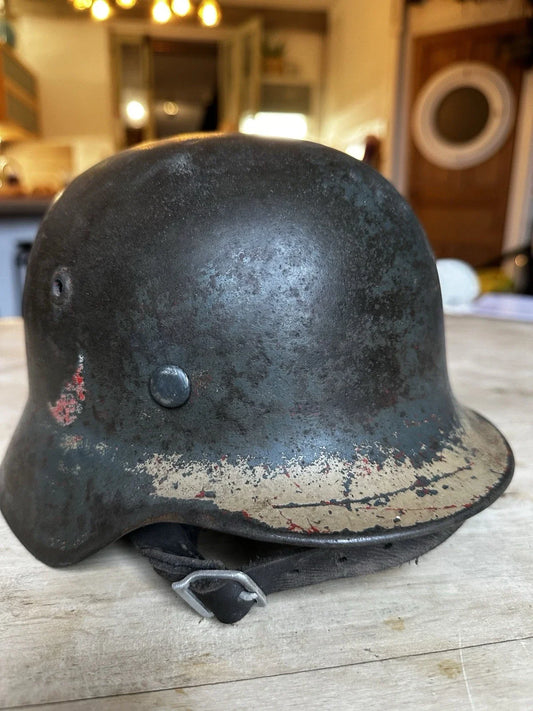 Casque Allemand Ww2 Petite Taille Rare Reste Camouflage