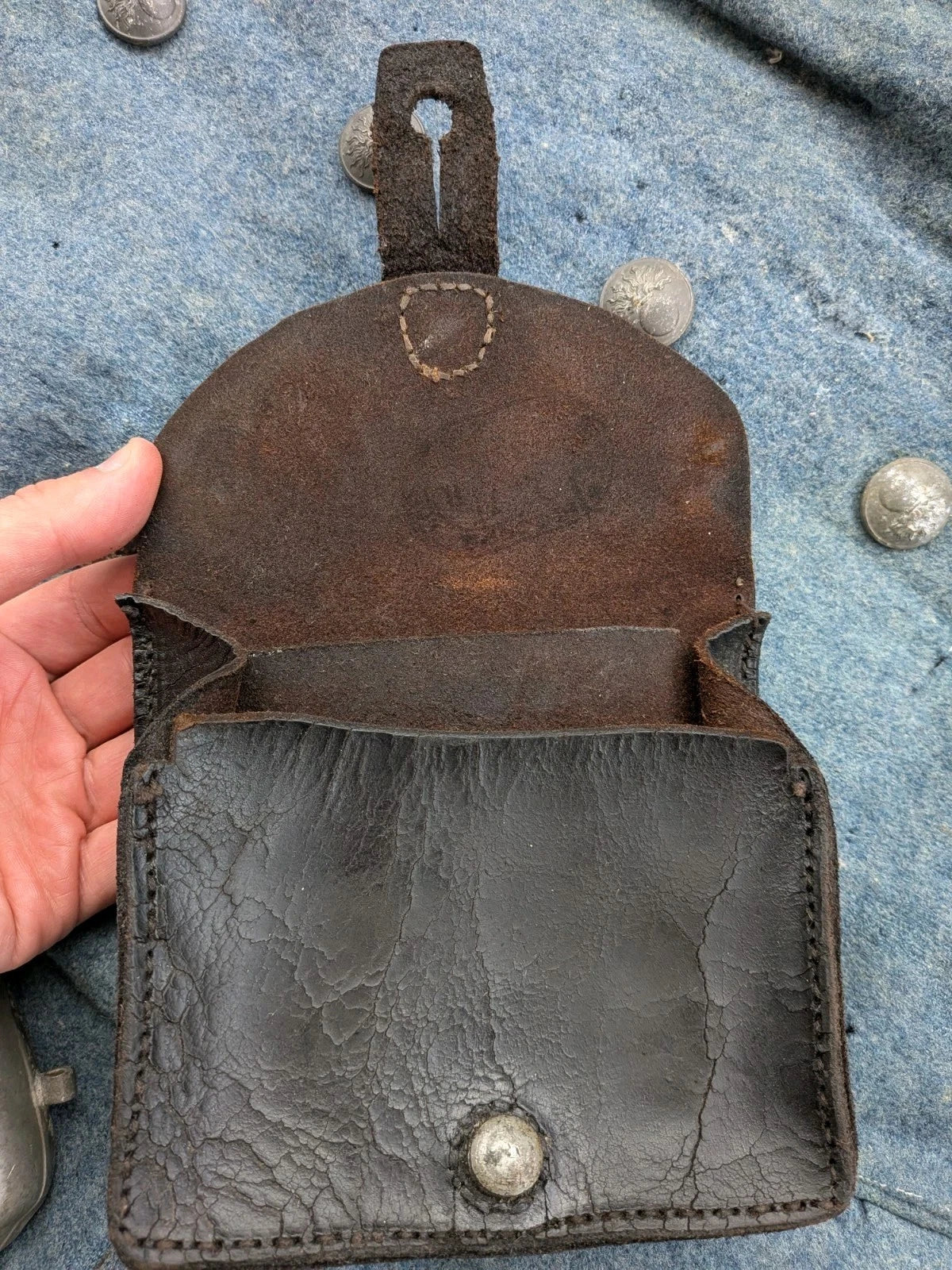 Lot Poilu 14/18 Capote Bleu Horizon Casque Adrian Modèle 1915 Cartouchière
