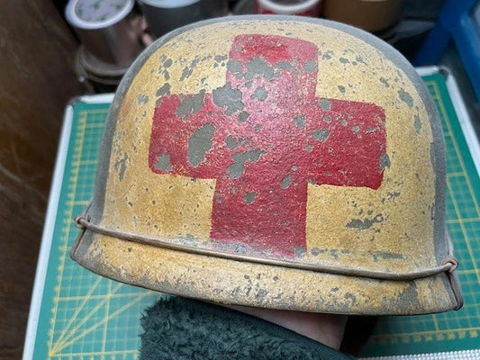 Casque Parachutiste Allemand Infirmier WW2