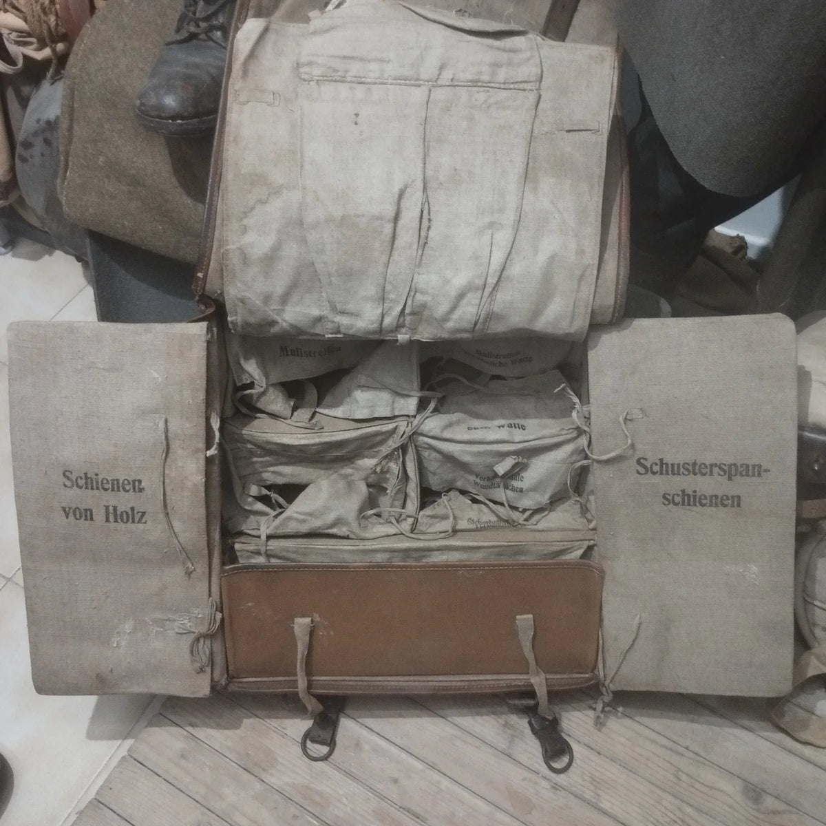 WW1/ Exceptionnel tornister médical infirmier complet en TBE landser WK1
