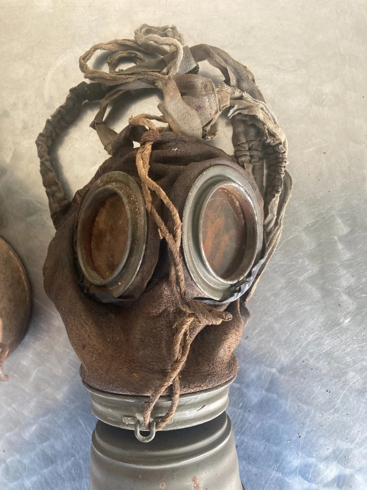 ANCIEN MASQUE A GAZ ALLEMAND GUMMIMASKE WW1 COMPLET GUERRE TRANCHEE