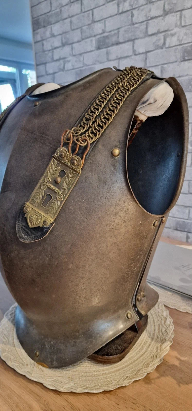 CUIRASSE D'OFFICIER DE CUIRASSIERS, modèle 1855, Second Empire.