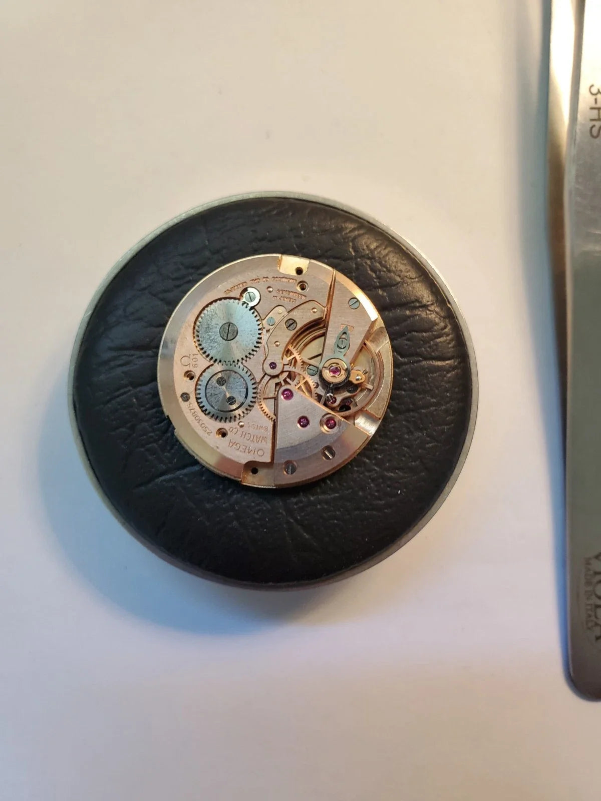 Montre Omega - Genève - 166.041