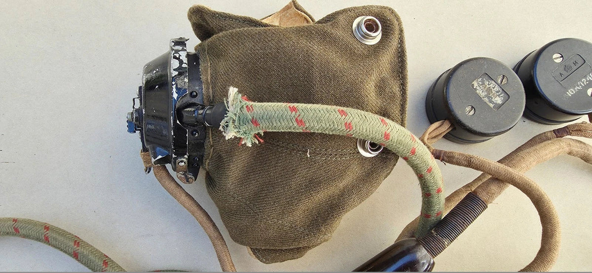 MASQUE A OXYGÈNE TYPE D AVEC MICROPHONE TYPE 26 RAF 2ème GM ROYAL AIR FORCE WW2