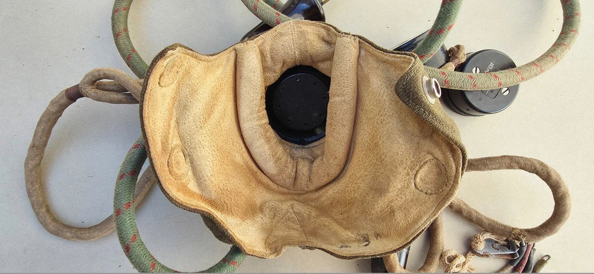 MASQUE A OXYGÈNE TYPE D AVEC MICROPHONE TYPE 26 RAF 2ème GM ROYAL AIR FORCE WW2