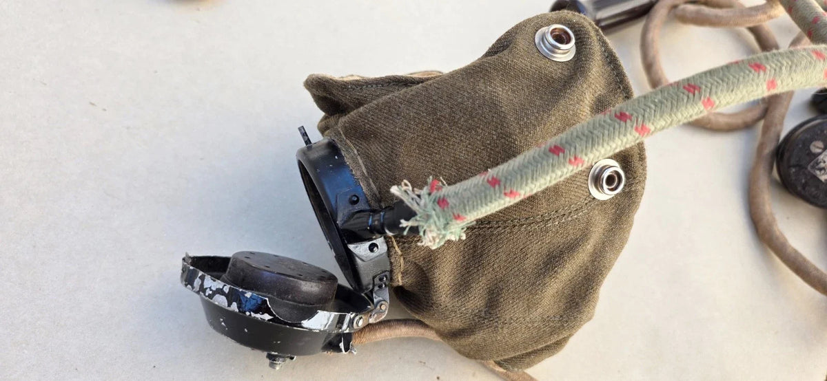 MASQUE A OXYGÈNE TYPE D AVEC MICROPHONE TYPE 26 RAF 2ème GM ROYAL AIR FORCE WW2