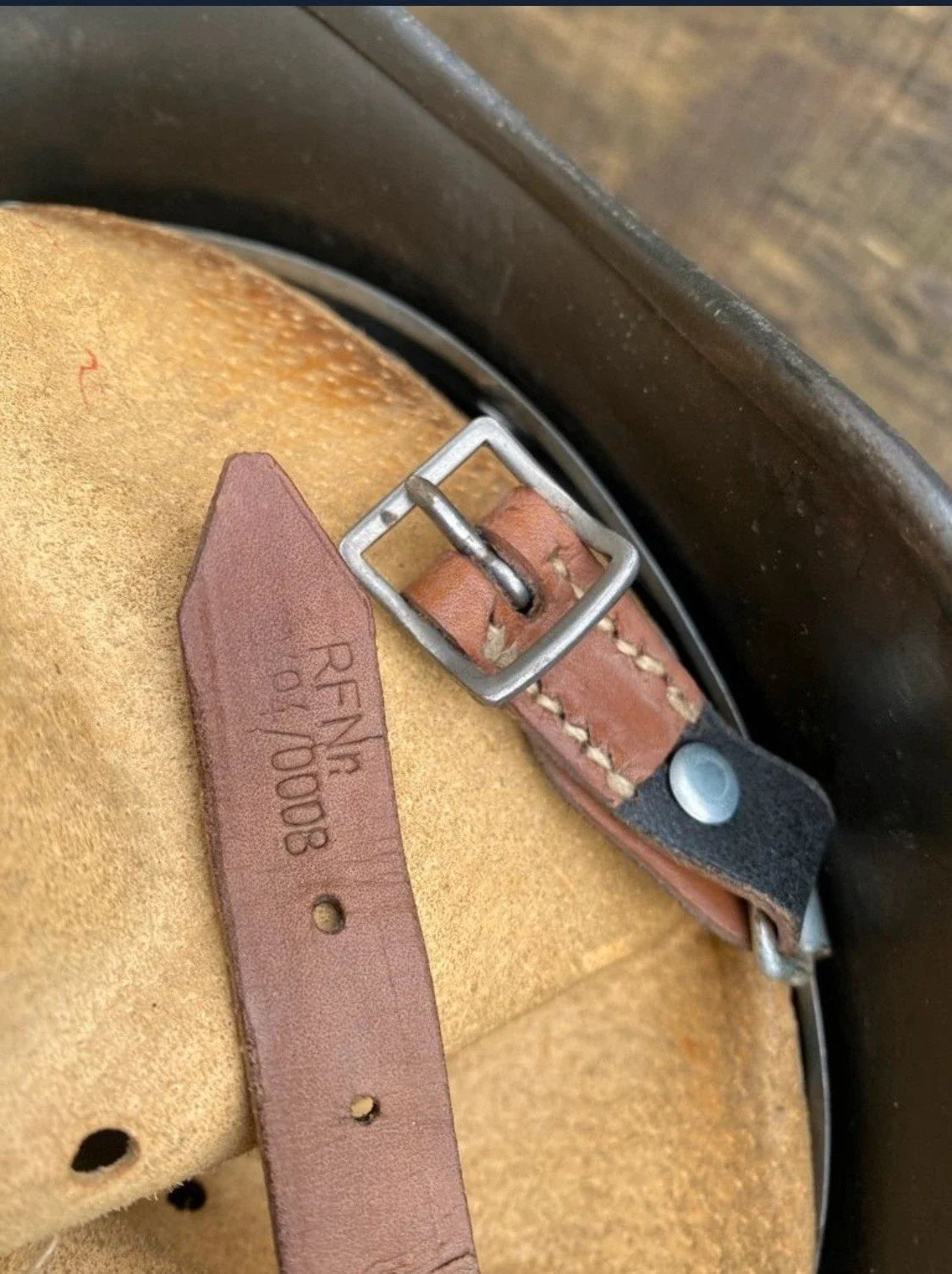 Casque allemand Quist 64 ND ww2 tardif / état proche du neuf
