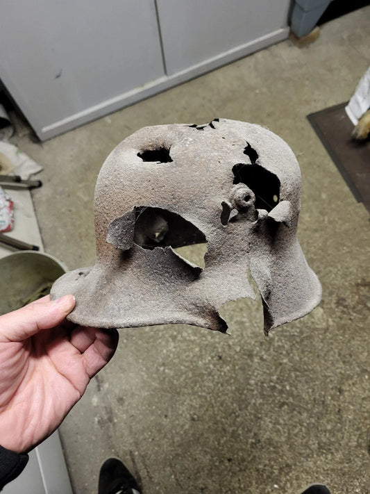 Stahlhelm Impacté Casque Allemand Ww1 Fouille Pointe Poilu 14/18