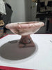 Bassin de bain d’oiseaux vintage en albâtre rose sculpté à la main, sans oiseaux.