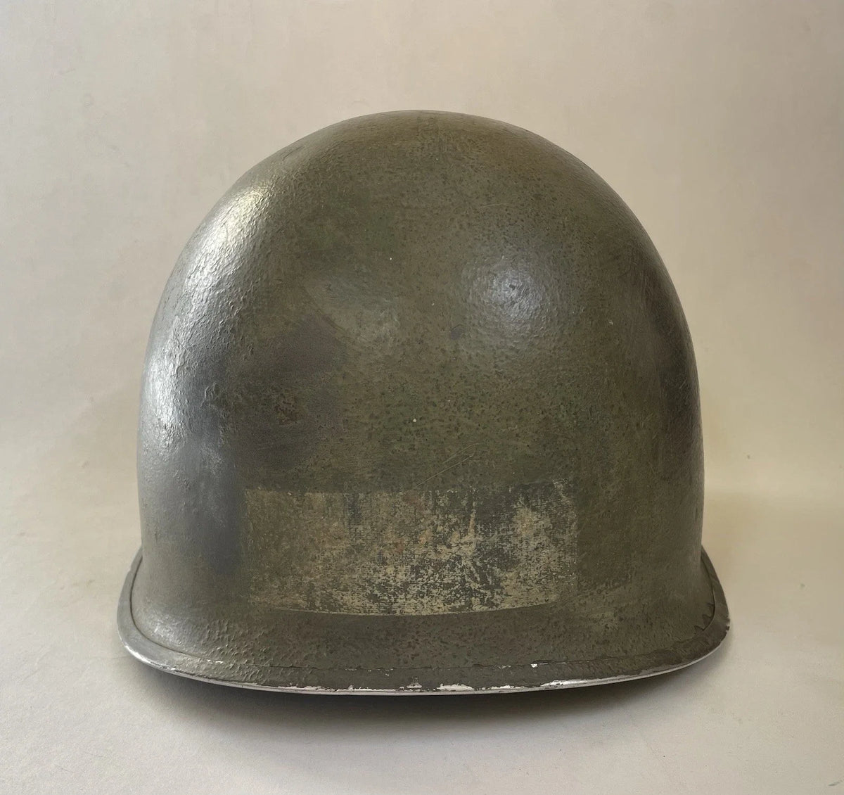 US WW2 - Casque M1 pattes fixes - Barre ETO Follow me - 100% original 2nd guerre