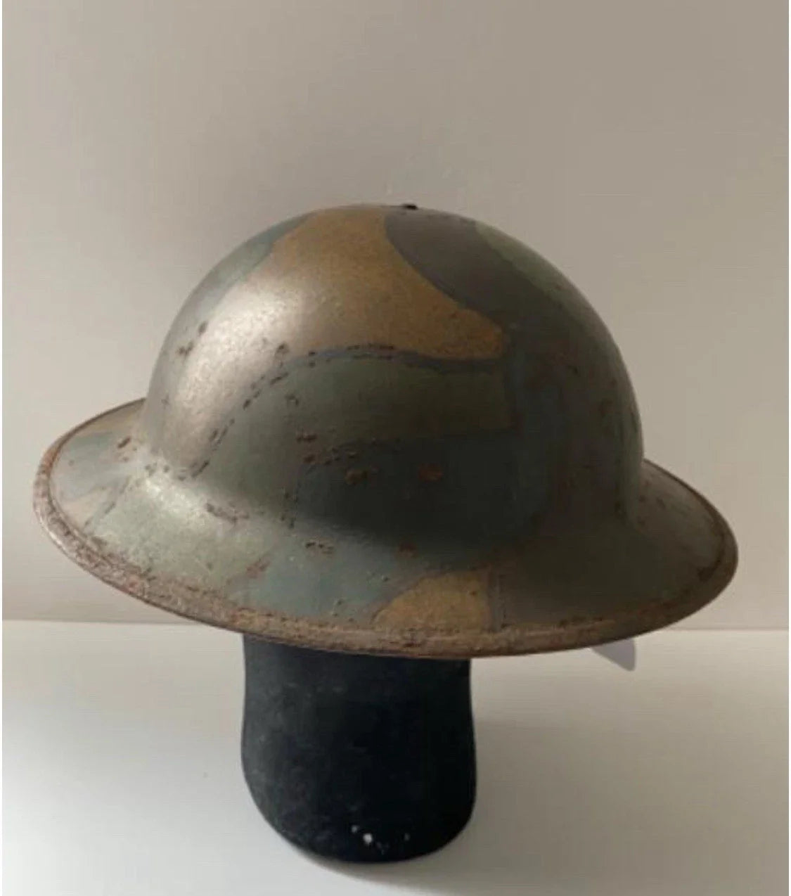 Casque US M1917 WW1 (type Brodie) – authentique – dans son ju