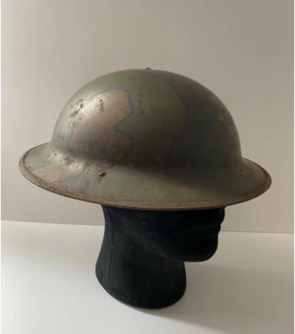 Casque US M1917 WW1 (type Brodie) – authentique – dans son ju