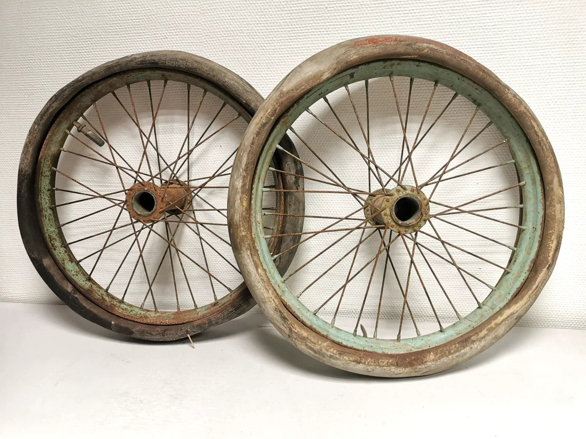 RARE . 2 Roues AVION Aéroplane CAUDRON FRERES