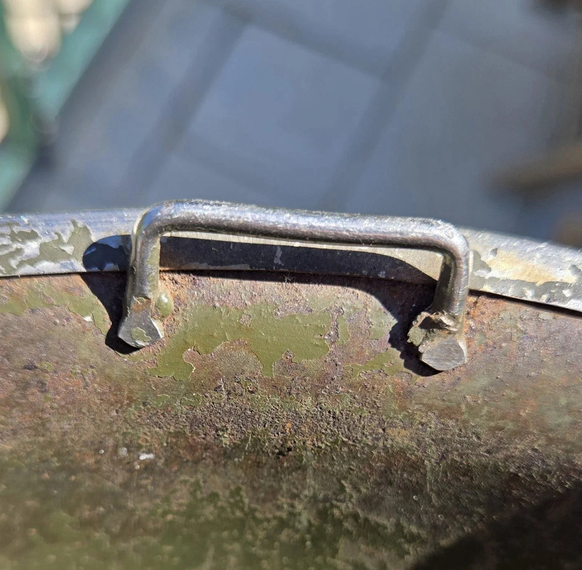 Authentique Casque US M1 ww2 de sergent à pattes fixes