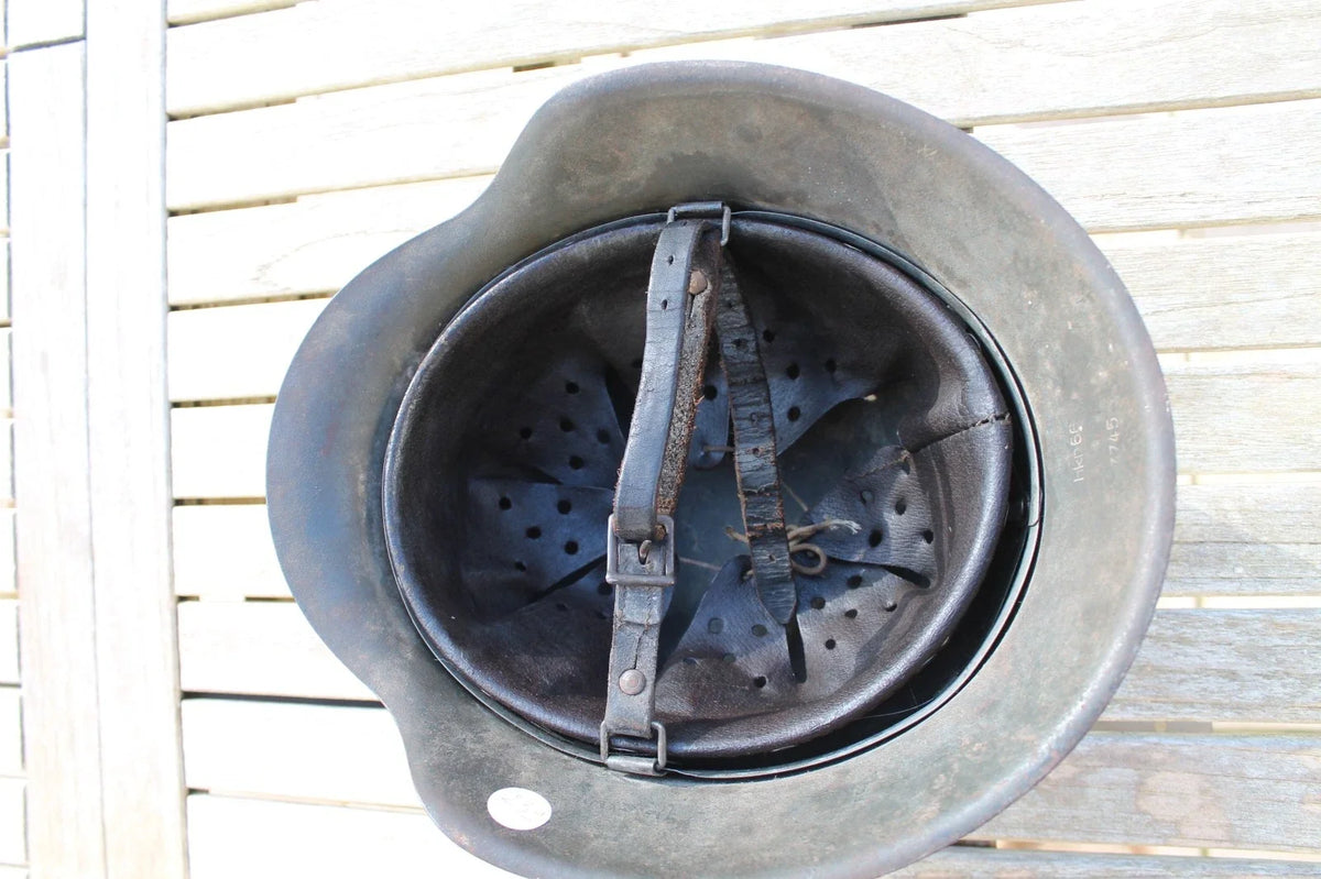 Authentique Casque allemand modèle 42