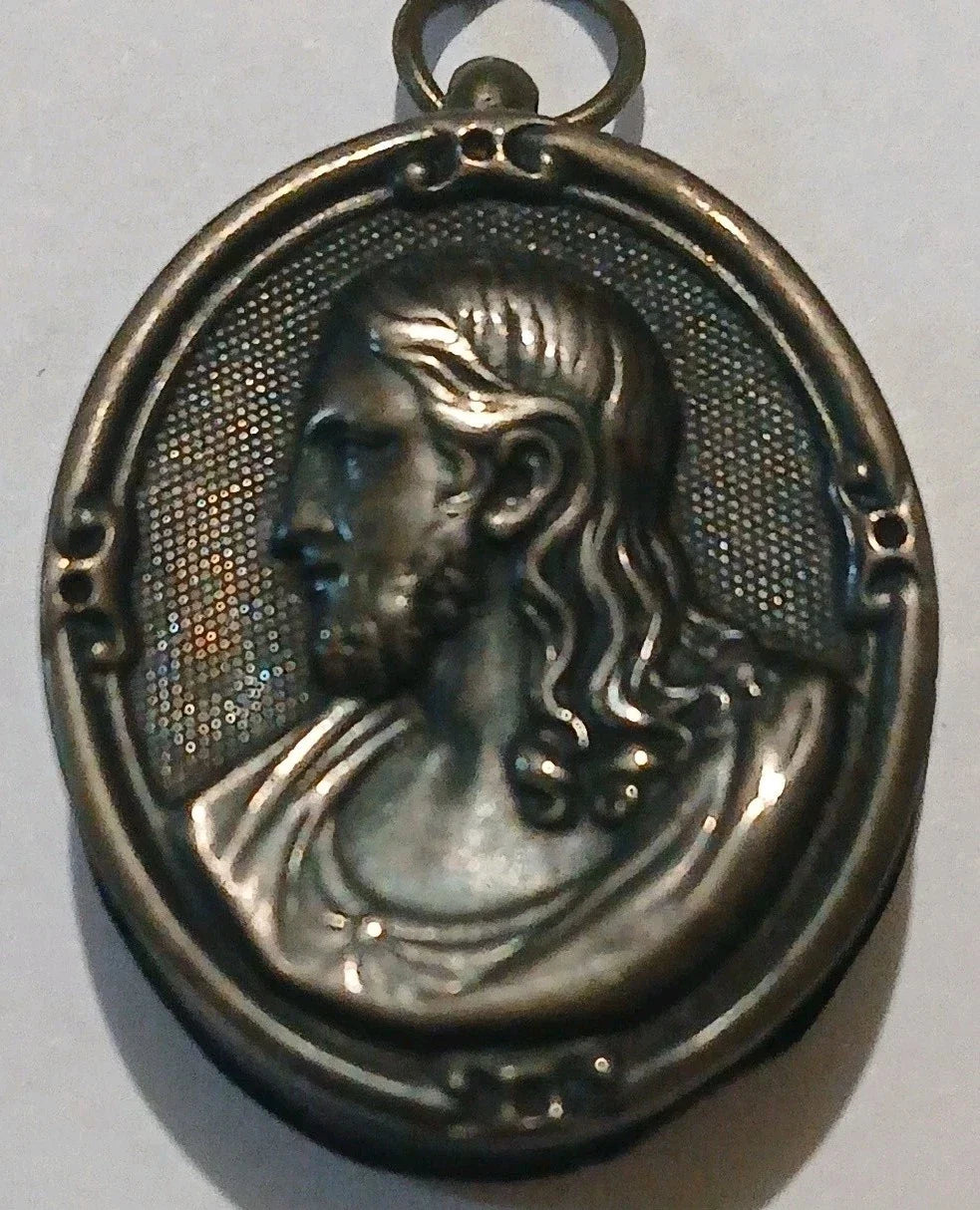 Ancien reliquaire Pendentif Argent Massif Poinçon Tête De Sanglier 19 ème Christ