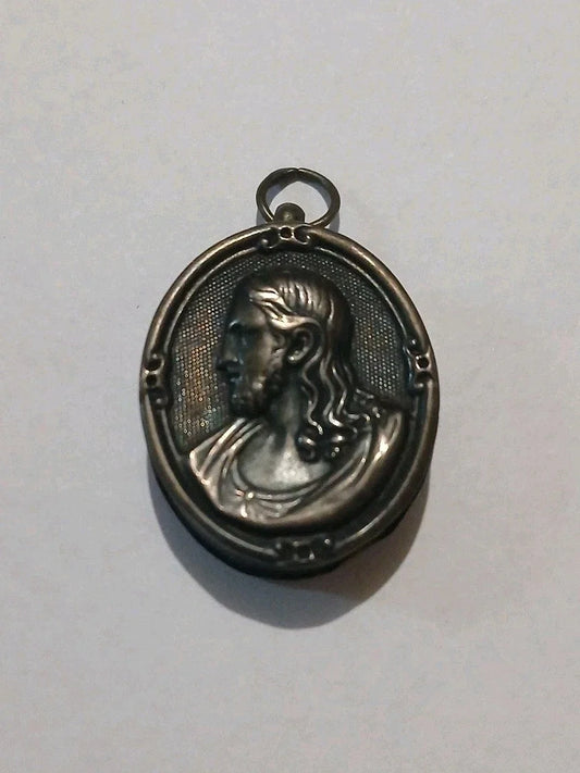 Ancien reliquaire Pendentif Argent Massif Poinçon Tête De Sanglier 19 ème Christ
