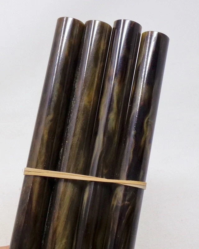 Lot de 4 batons anciens en bakelite - 256 grams